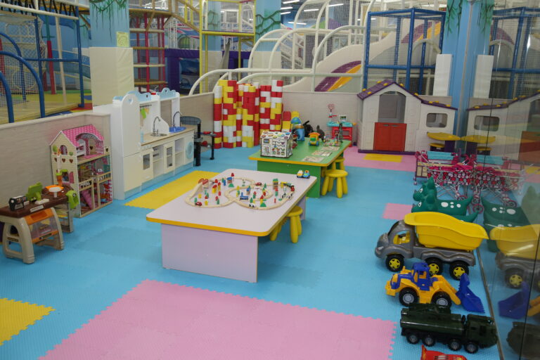 Зона для малышей в Happy Land